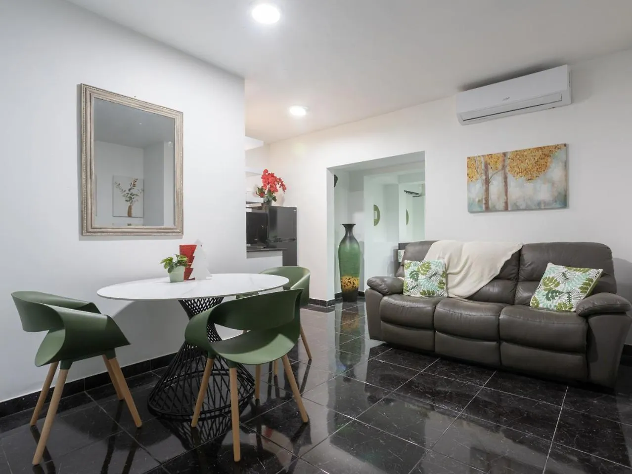 Casa De Verde Suites At Ocean Park San Juan 0*,